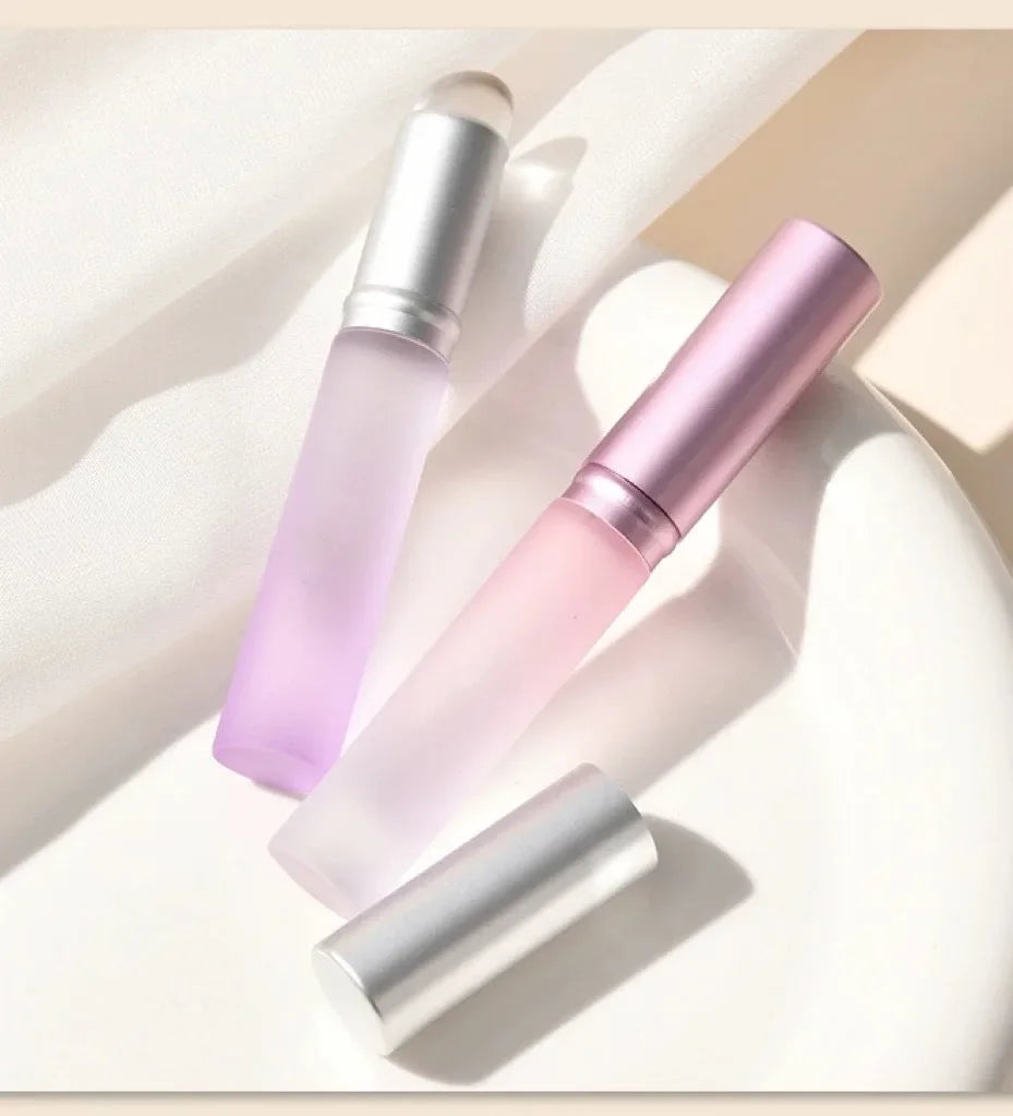 Mini Silicone Lip Makeup Brush Concealer Brushe With Cover Lip Mask Applicators Lip Gloss Brush Women Lipstick Brush Beauty Tool