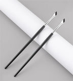 The Upgrade Blade Eyeliner Brush Ultra Thin Fine Angle Flat Eyebrow Brush Under The Eyes Place Precise Detail Brush