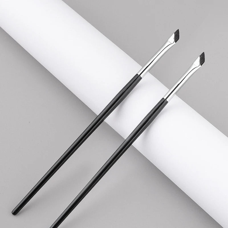 Blade Eyeliner Brush Ultra Thin Fine Angle Flat Eyebrow Brush Flat Sickle Eyeliner Brushes Precise Detail Brush Makeup Tools